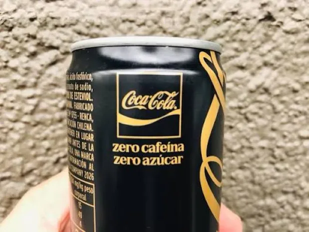 Coca-Cola Zero Sin Cafeína llega a México como una nueva alternativa sin azúcar, cafeína ni calorías.