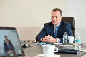 Olegario Vázquez Aldir entre los 100 empresarios más importantes de México.