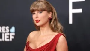Taylor Swift y su estrategia empresarial detrás de The Eras Tour y su marca personal.