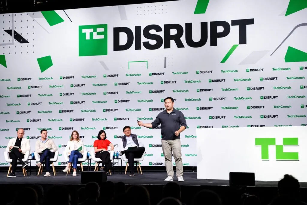 TechCrunch Disrupt 2026 reúne a emprendedores, inversionistas y empresas tecnológicas para impulsar nuevas oportunidades de negocio.